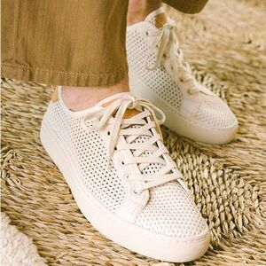 Revolve Soludos Men's Lagos Mesh Sneaker - Off White